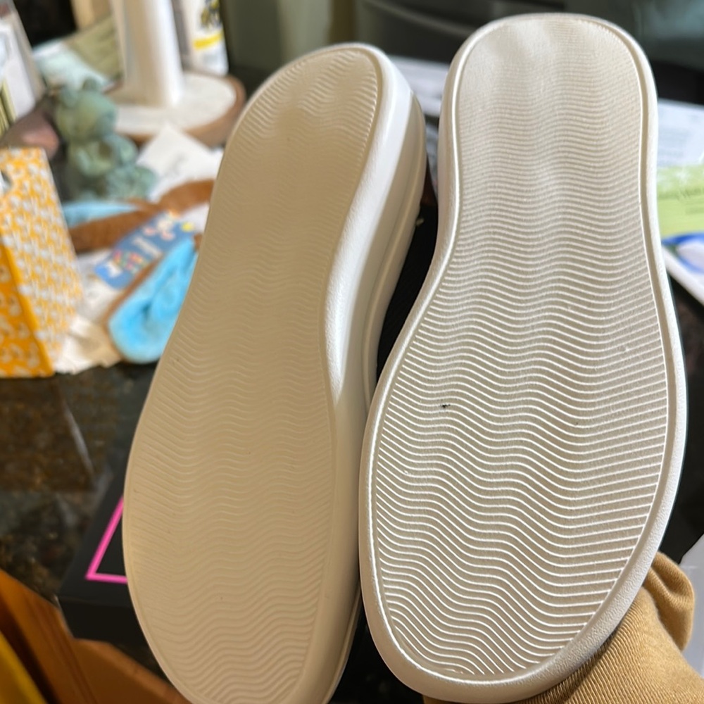 Corkys kayak shoes - new size 7 - Picture 3 of 5